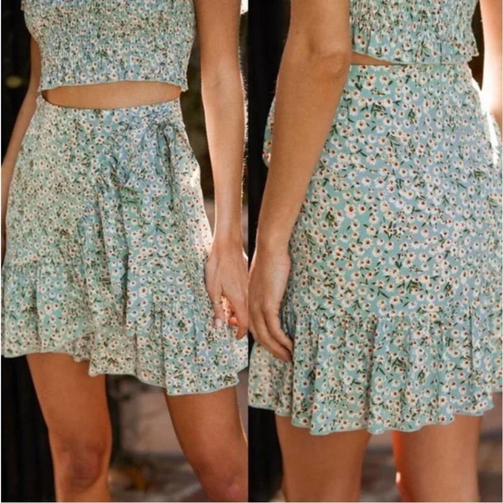 NWT Lulus Flourishing Dreams Floral Print Wrap Skirt Mint Green Size Large